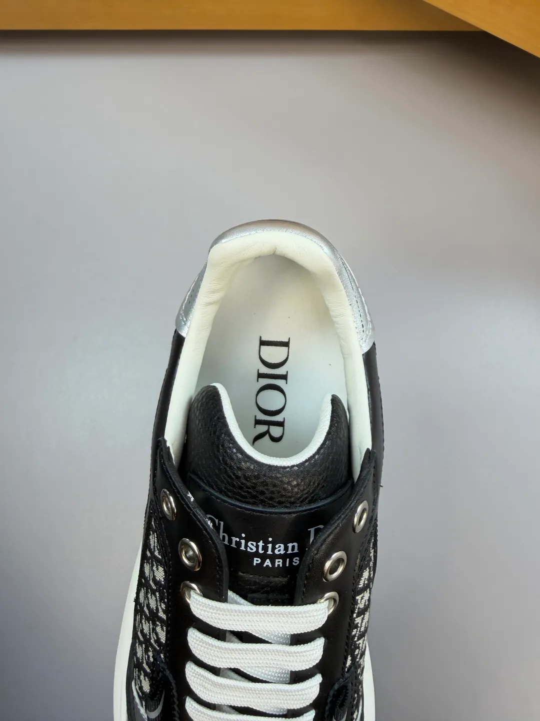 [Dior] Dior P780 men's shoes💰 - High-end quality original order·Casual sports shoes - Upper: 🔝Nappa calfskin, perforated calfskin, brand totem canvas cloth, tongue. Heel. Silk-printed high-frequency brand logo - Inner: water-dyed cowhide, foot pad; brand canvas - Outsole: ultra-light TPU. Rubber foam; two-color molded outsole -Ultra-high quality control·Fine workmanship: outstanding (high-end·nobility·grade) -Size: 39-44 (38, 45, can be customized)·DR0181